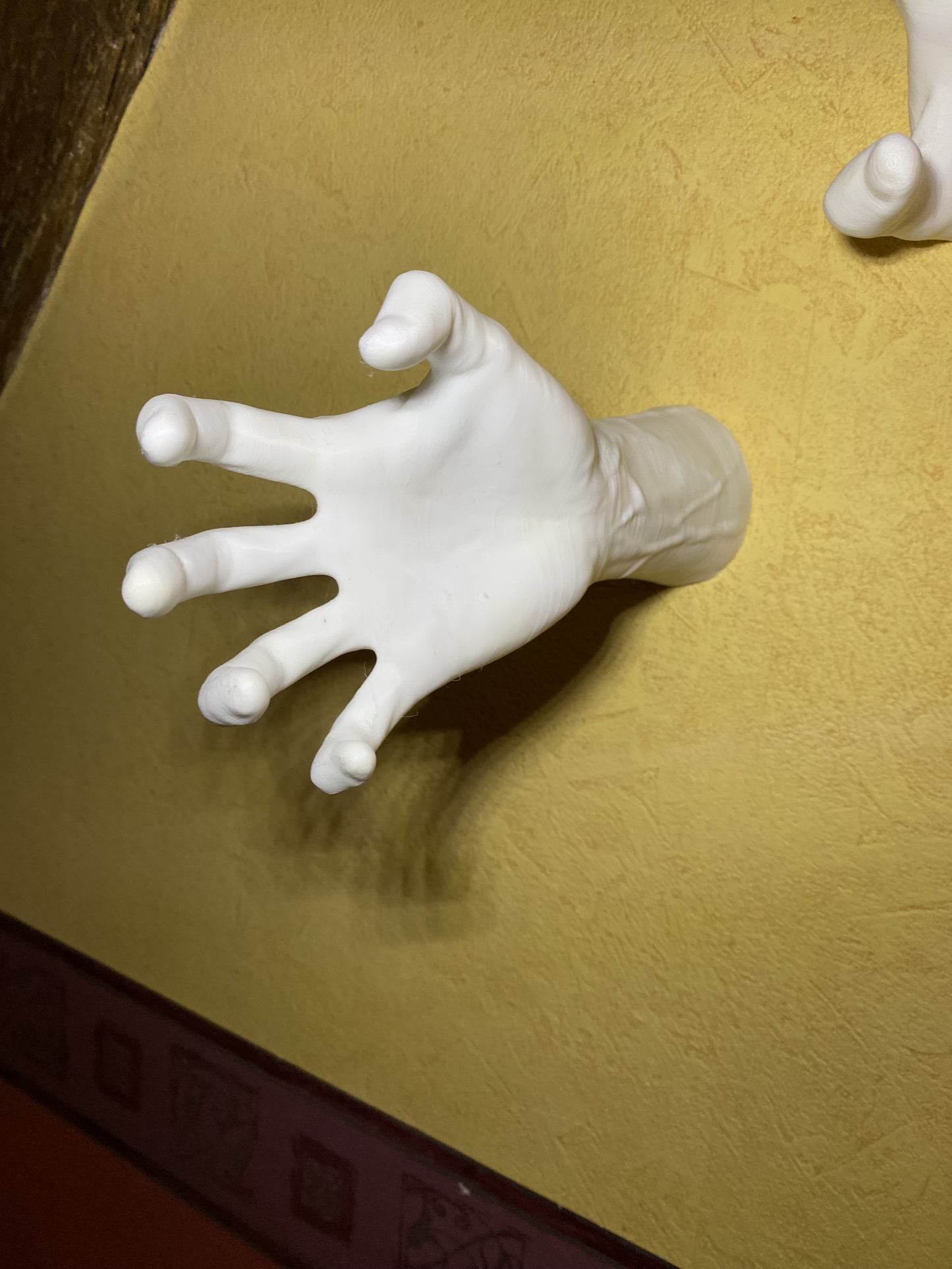 Lot de 3 Figurines Mains Sortant du Mur