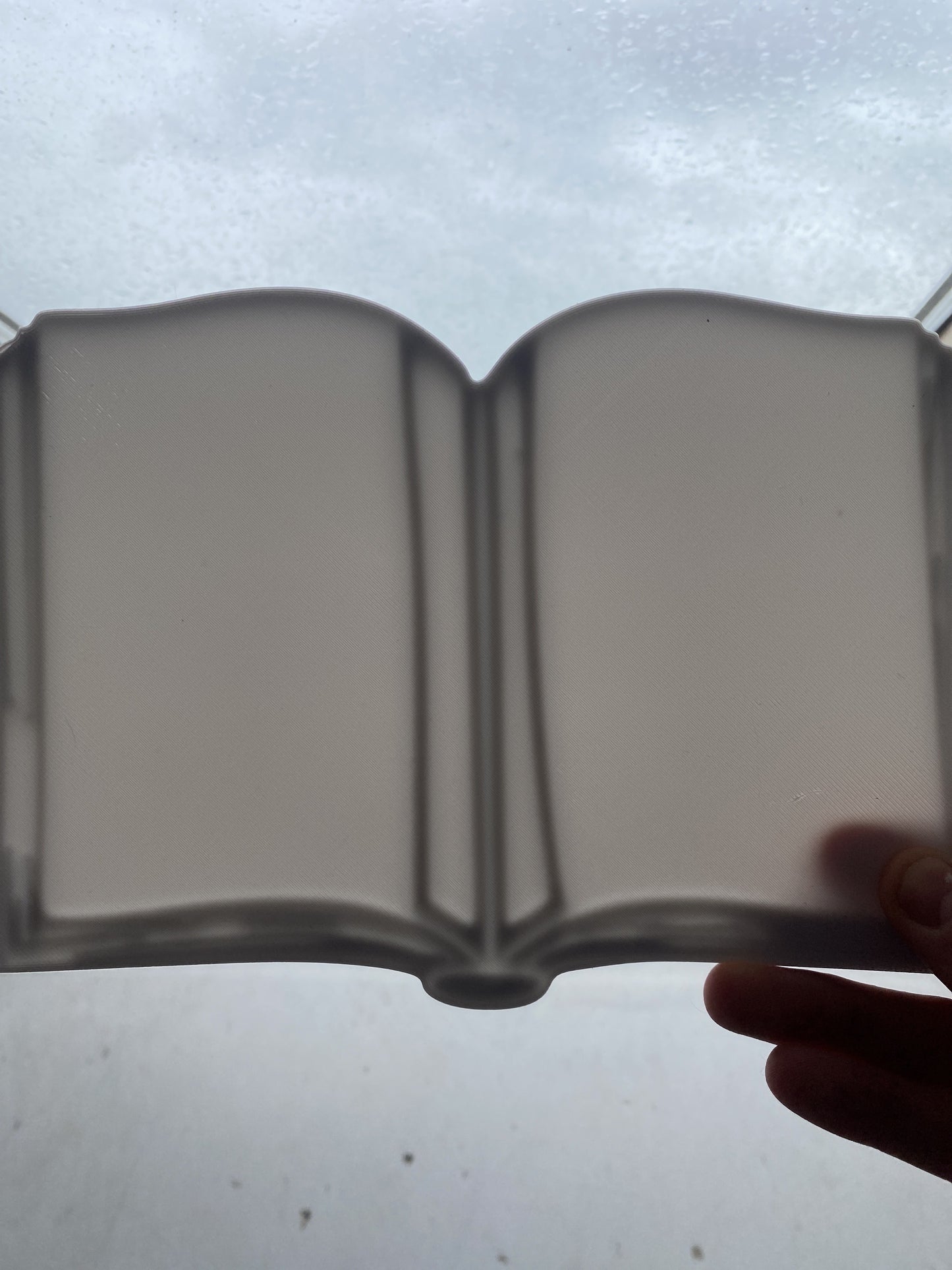 Déco murale livre ouvert – Art mural noir et blanc en impression 3D – Cadeau lecteur, déco bibliothèque ou bureau