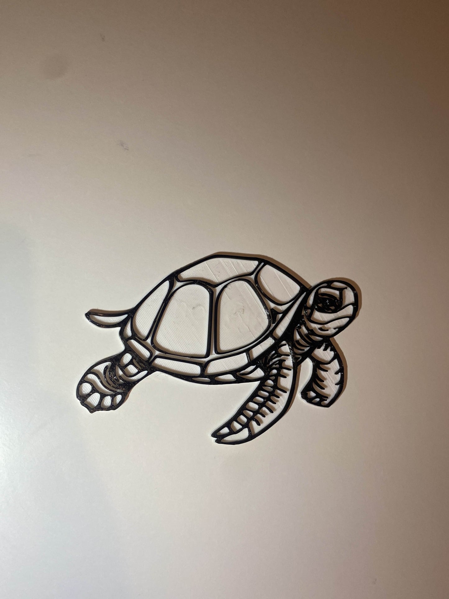 Tortue déco murale 3D – Art mural noir et blanc en impression 3D – Déco nature, océan, zen, chambre ou salon
