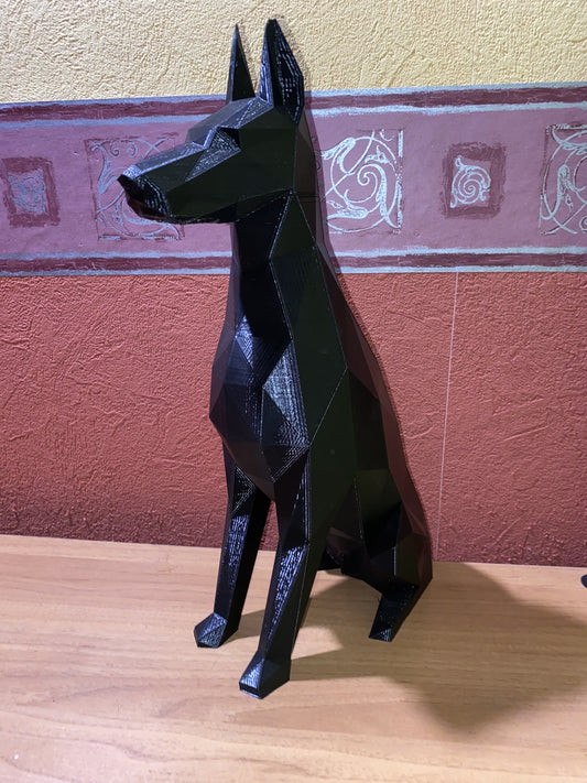 Statue de Doberman